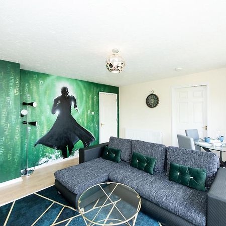 Escape The Matrix - 2 Bed Flat In City Centre With Free Parking Southampton Exterior foto