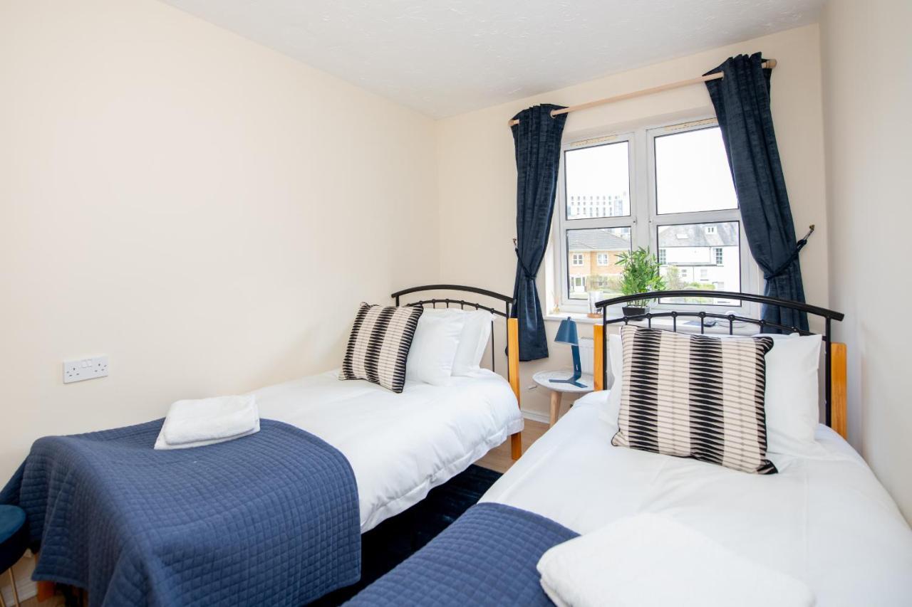 Escape The Matrix - 2 Bed Flat In City Centre With Free Parking Southampton Exterior foto
