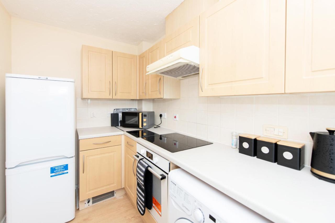 Escape The Matrix - 2 Bed Flat In City Centre With Free Parking Southampton Exterior foto